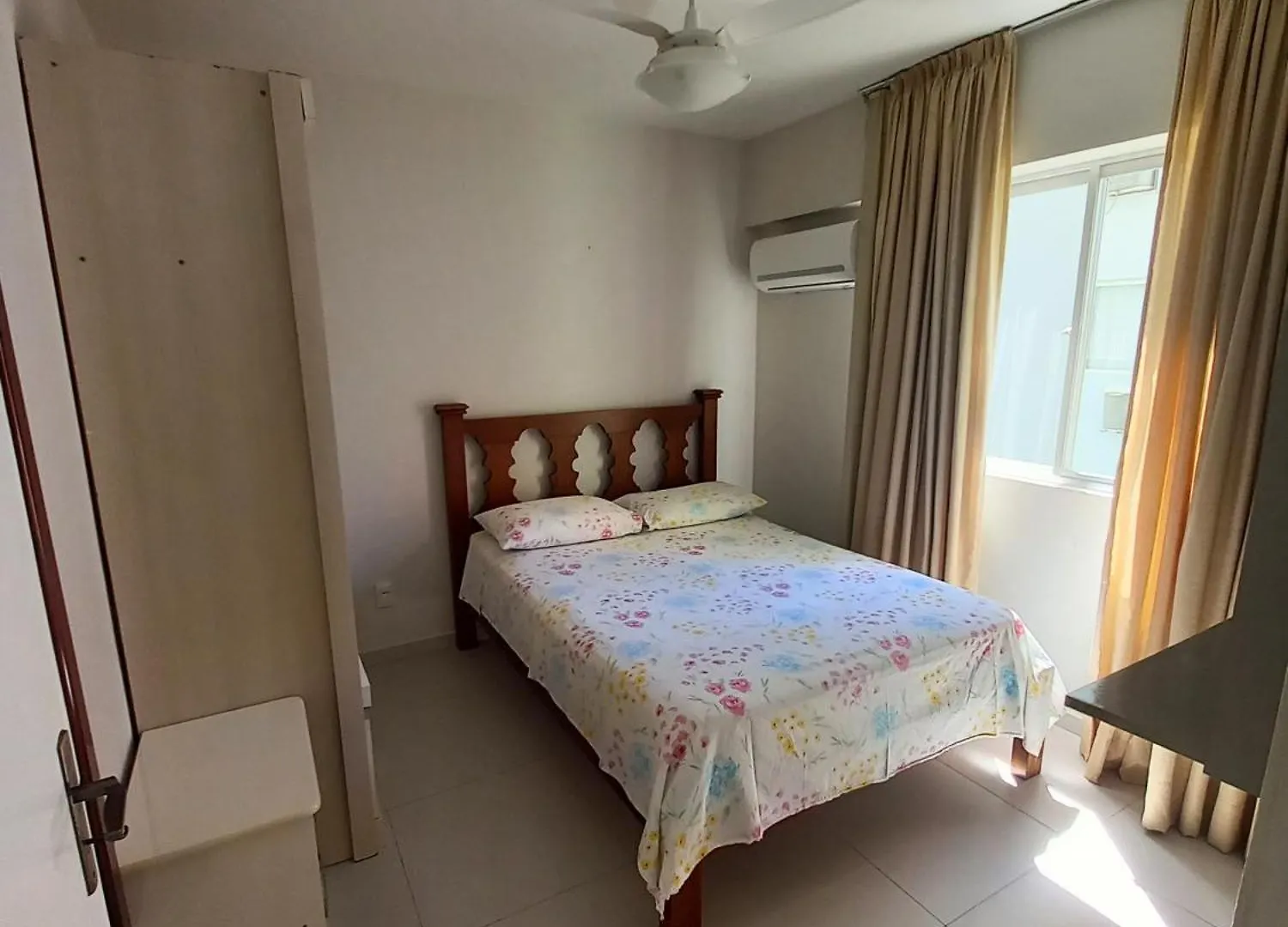 Apto 1 Quarto Em Bc, Vista Mar, Ar Condicionado Split No Quarto E Na Sala Balneário Camboriú Apartamento